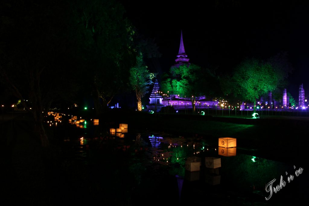 Loi krathong à Sukhothai