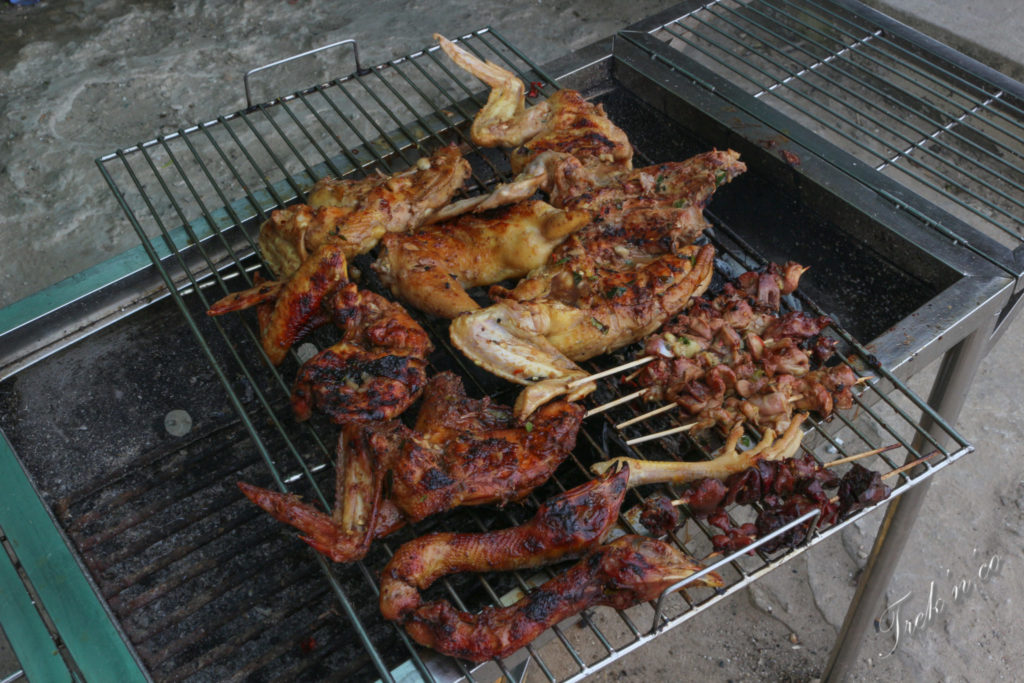 Pattes de poulet grillé